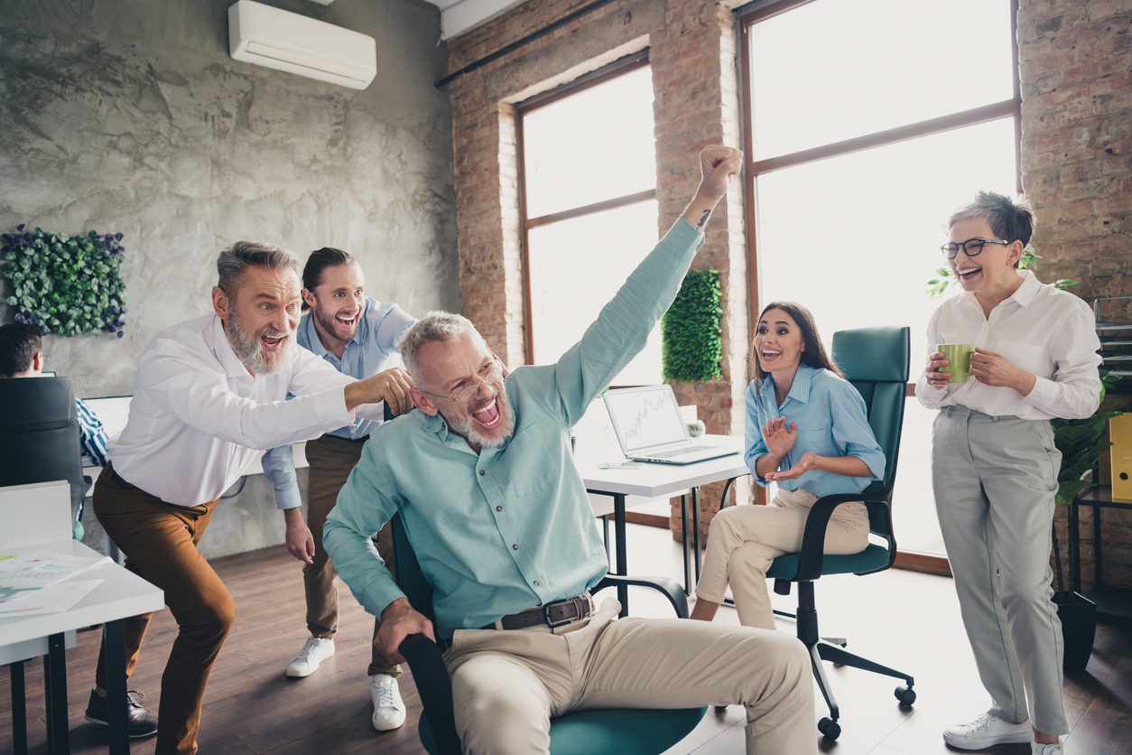 Agent receiving freight broker back office support and winning